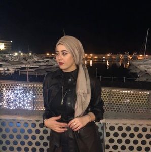 Meet your Posher, Reem